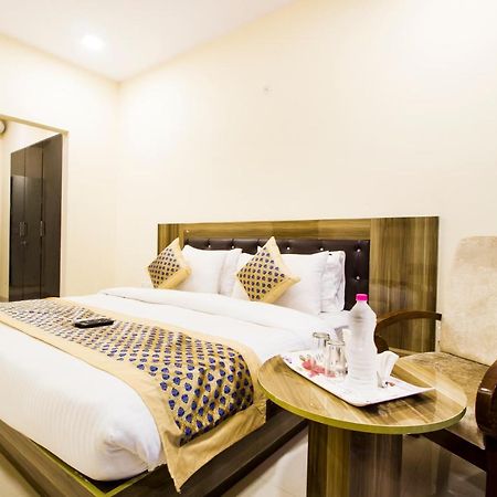 Fabhotel Signature Cyber Park Delhi  Dış mekan fotoğraf