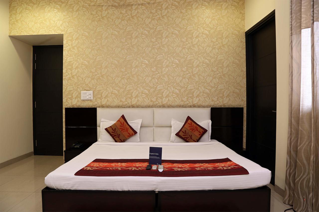 Fabhotel Signature Cyber Park Delhi  Dış mekan fotoğraf