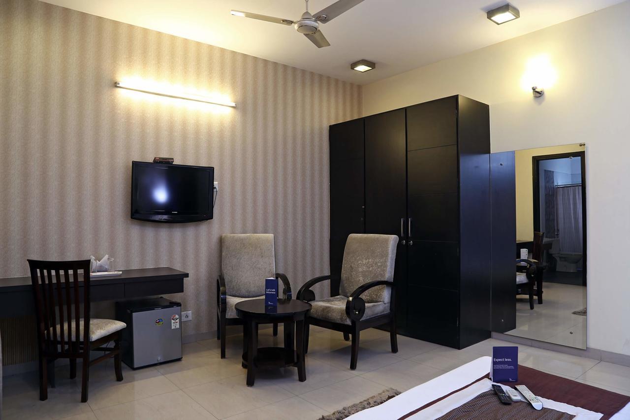 Fabhotel Signature Cyber Park Delhi  Dış mekan fotoğraf
