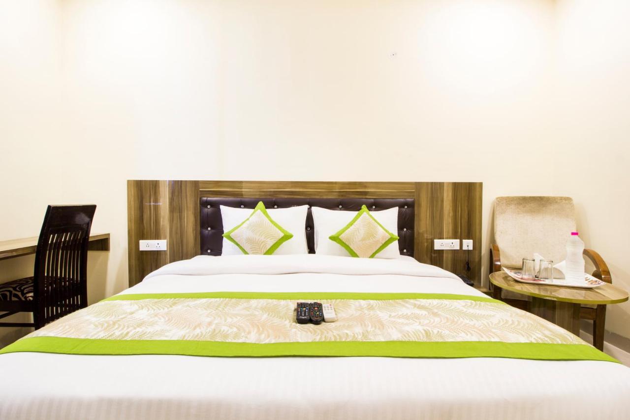 Fabhotel Signature Cyber Park Delhi  Dış mekan fotoğraf