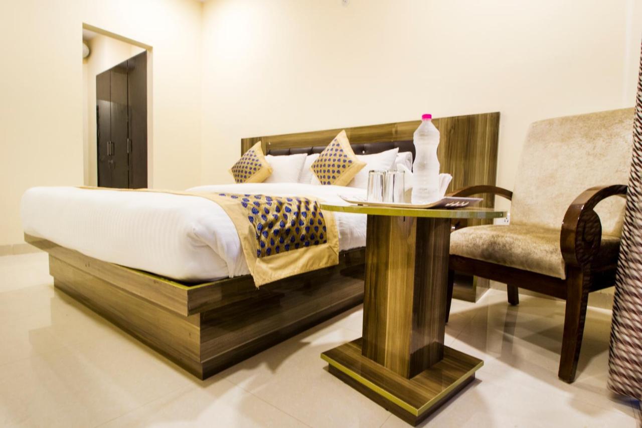 Fabhotel Signature Cyber Park Delhi  Dış mekan fotoğraf