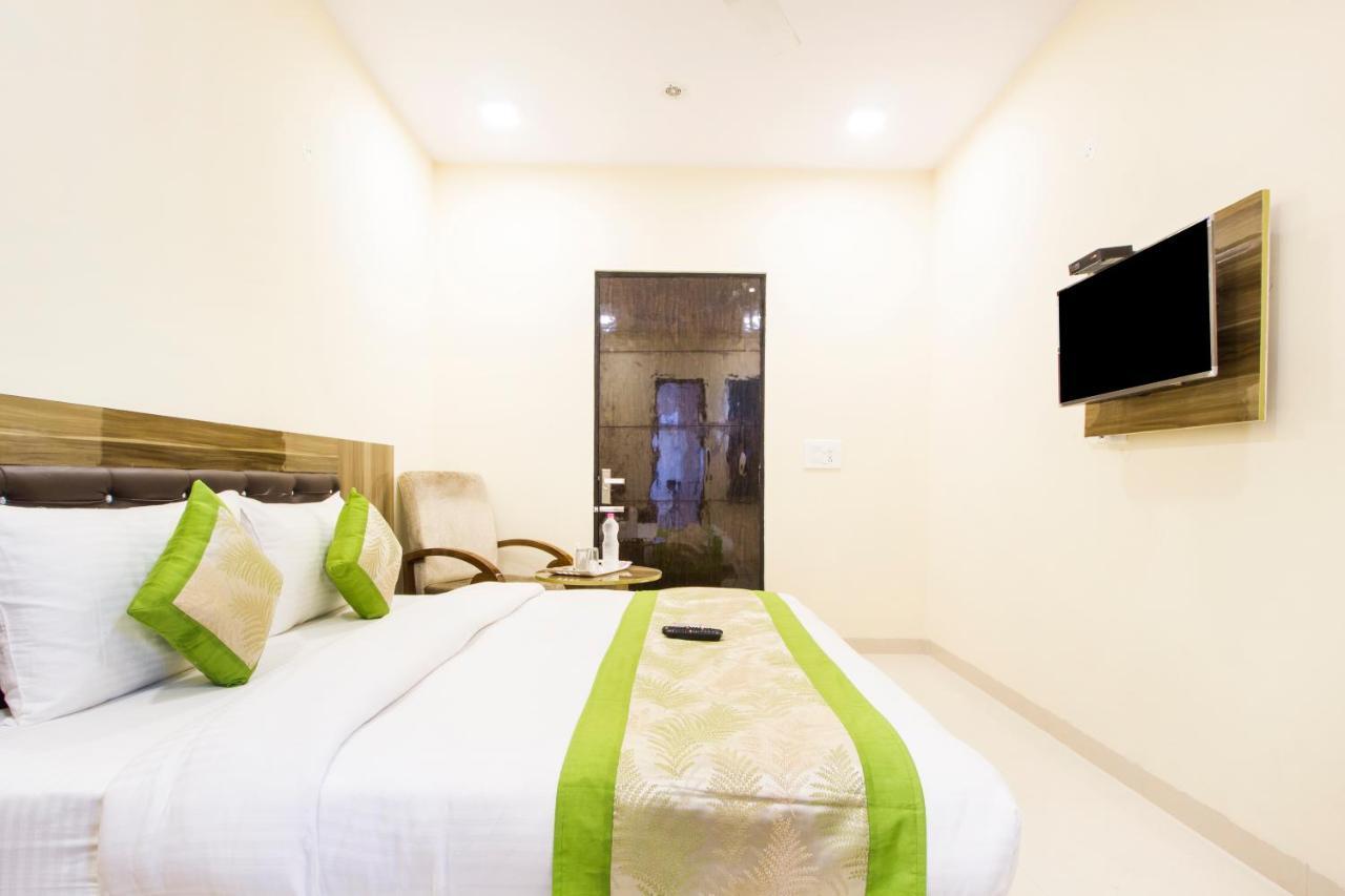 Fabhotel Signature Cyber Park Delhi  Dış mekan fotoğraf