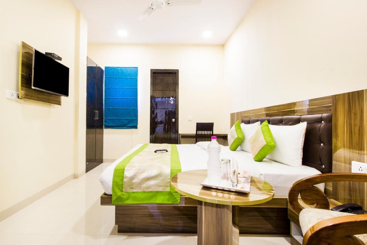 Fabhotel Signature Cyber Park Delhi  Dış mekan fotoğraf