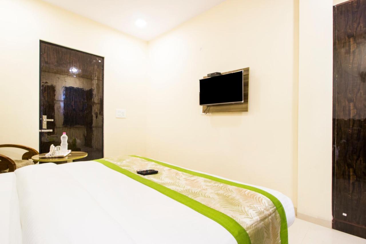 Fabhotel Signature Cyber Park Delhi  Dış mekan fotoğraf