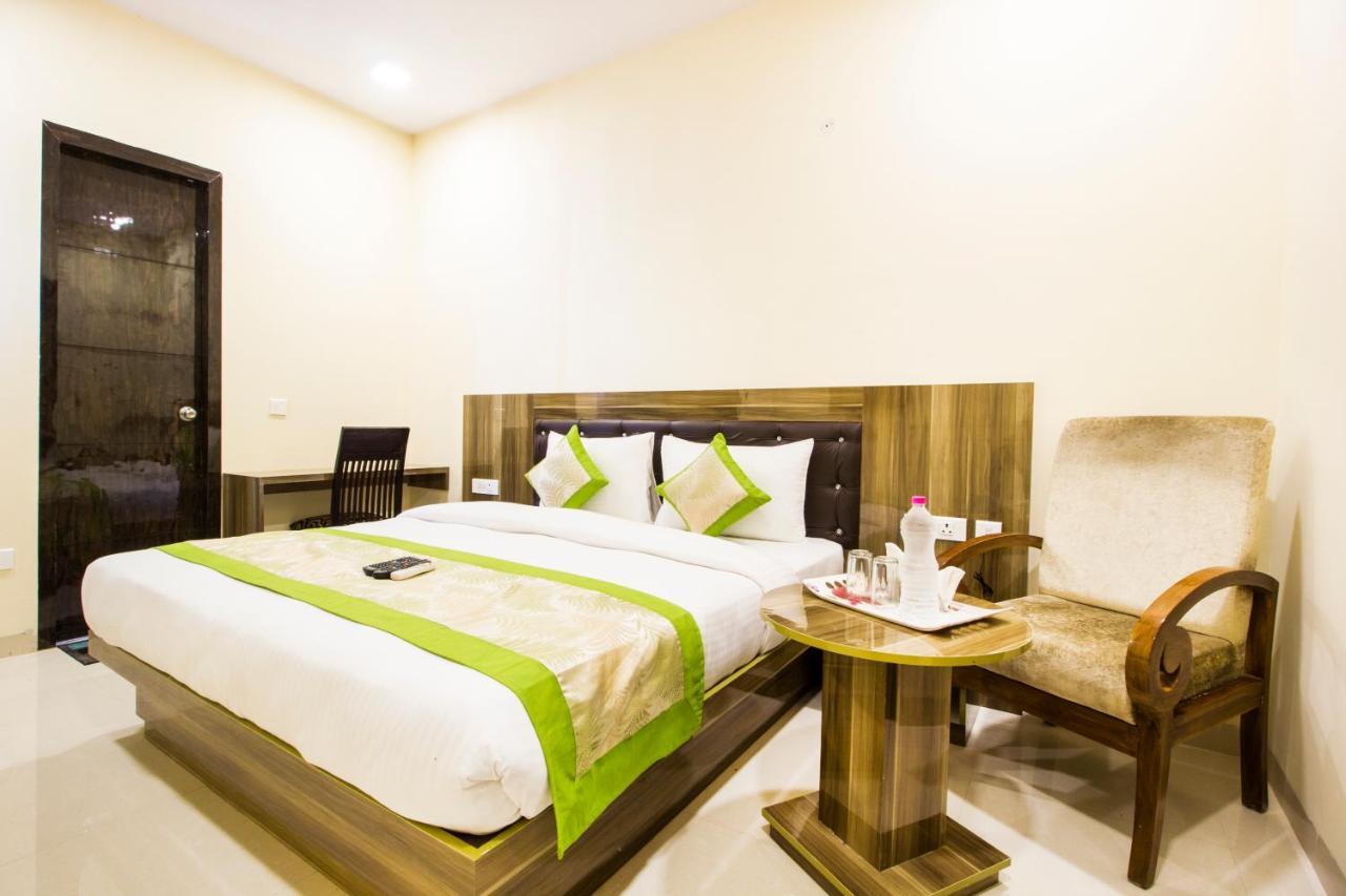 Fabhotel Signature Cyber Park Delhi  Dış mekan fotoğraf
