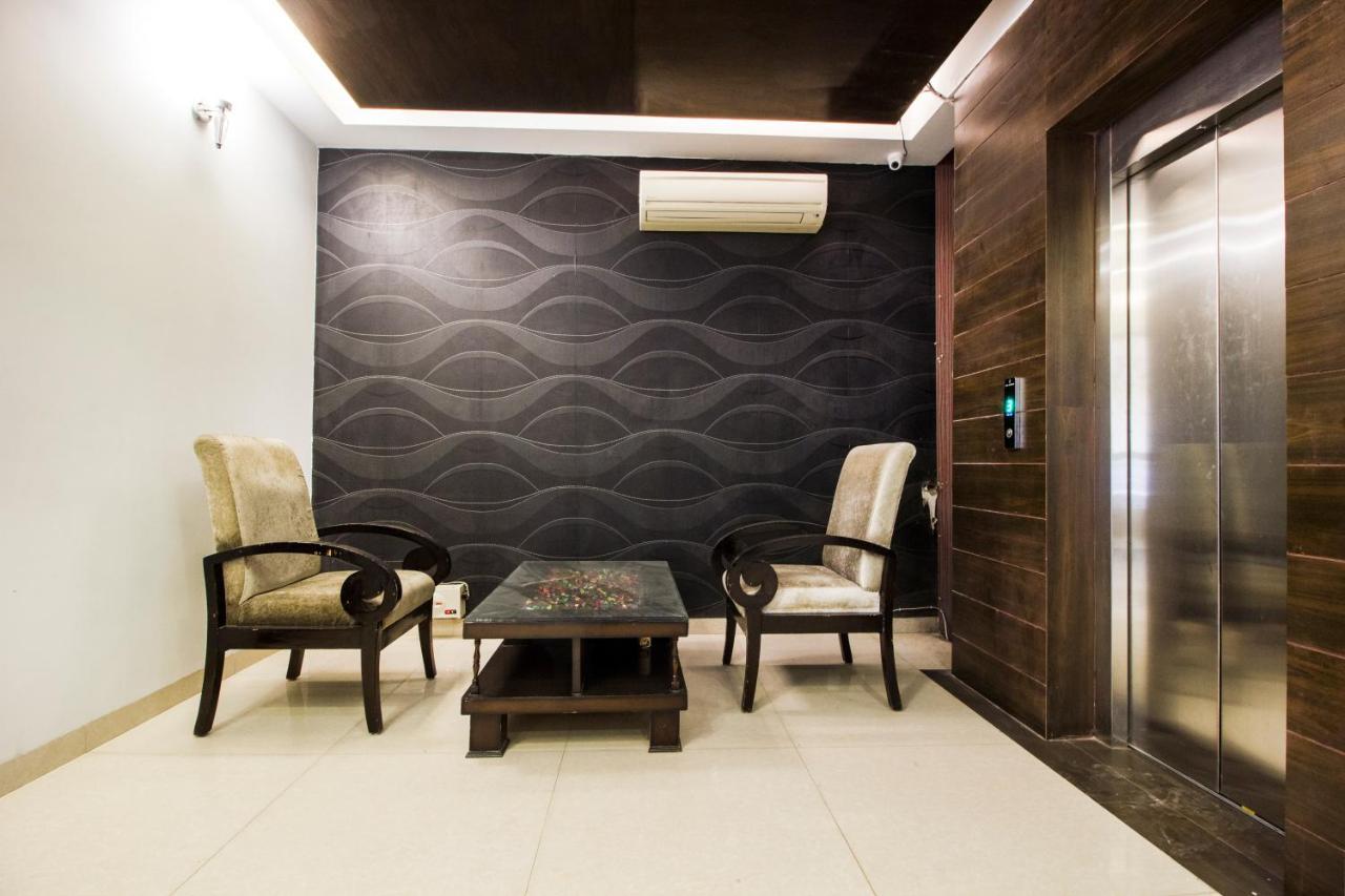 Fabhotel Signature Cyber Park Delhi  Dış mekan fotoğraf
