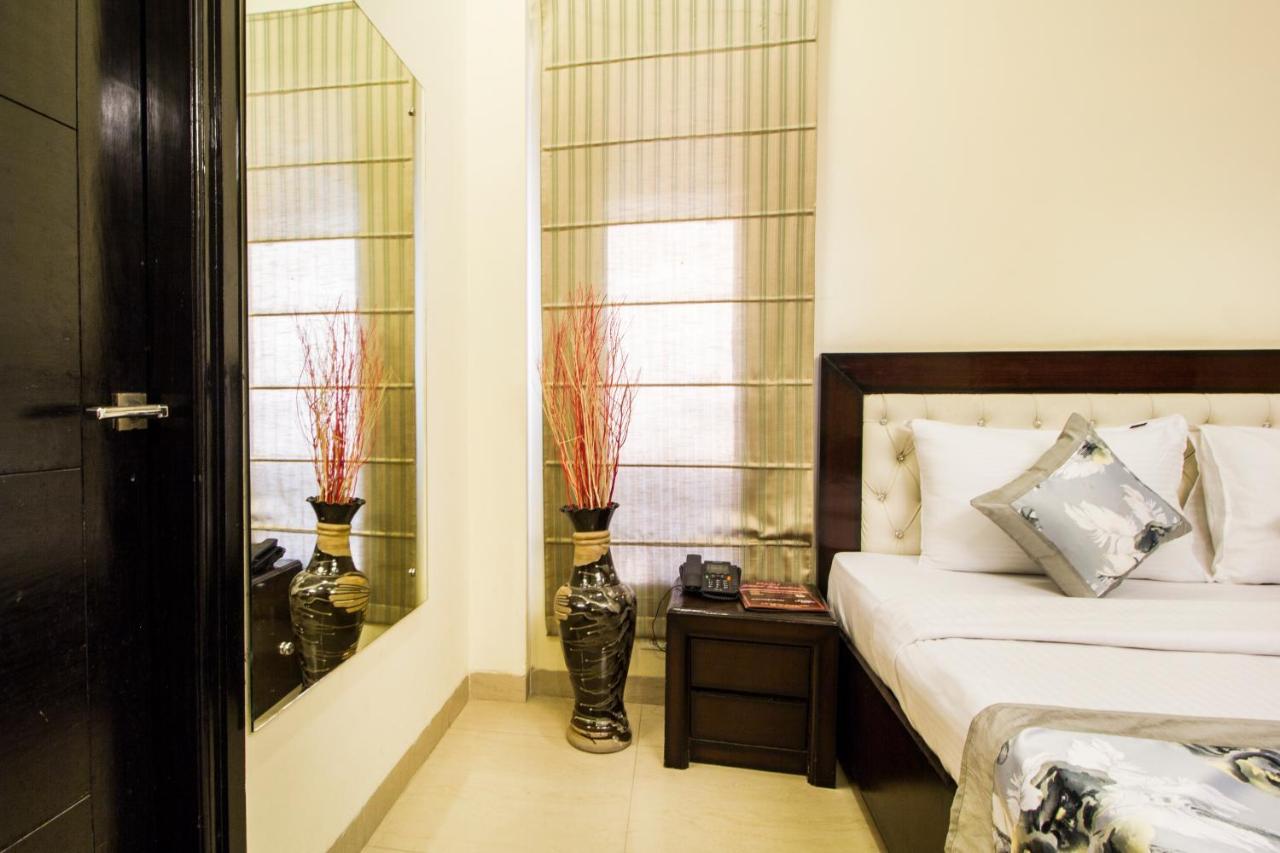 Fabhotel Signature Cyber Park Delhi  Dış mekan fotoğraf