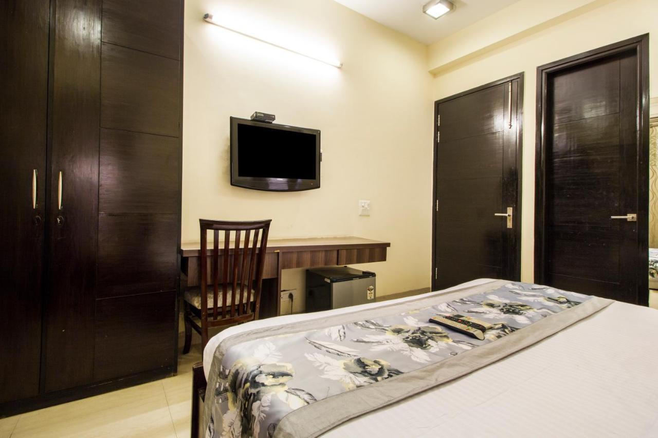Fabhotel Signature Cyber Park Delhi  Dış mekan fotoğraf