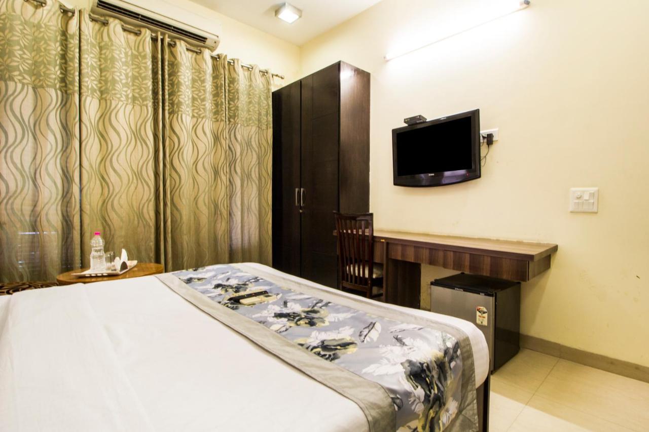 Fabhotel Signature Cyber Park Delhi  Dış mekan fotoğraf