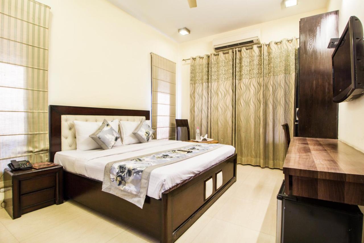 Fabhotel Signature Cyber Park Delhi  Dış mekan fotoğraf